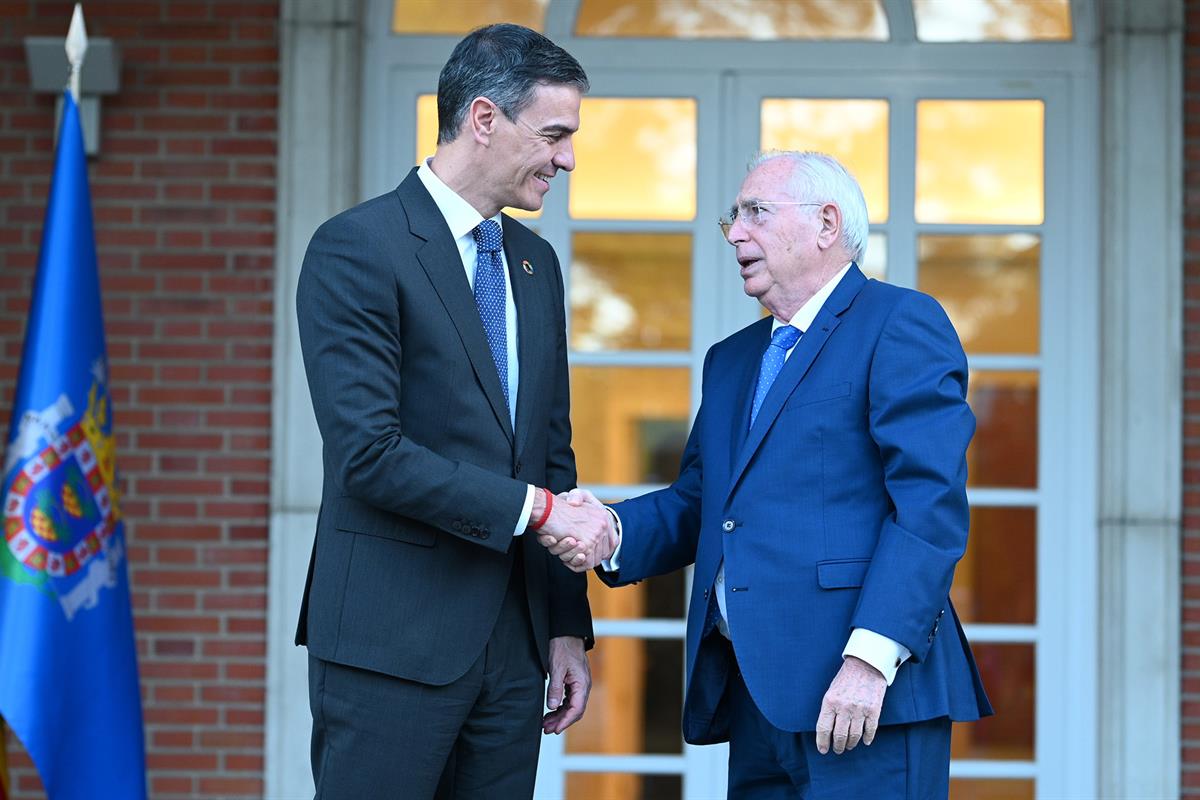 22/11/2024. Encuentro del presidente del Gobierno con el presidente de la Ciudad Autónoma de Melilla. El presidente del Gobierno recibe al p...