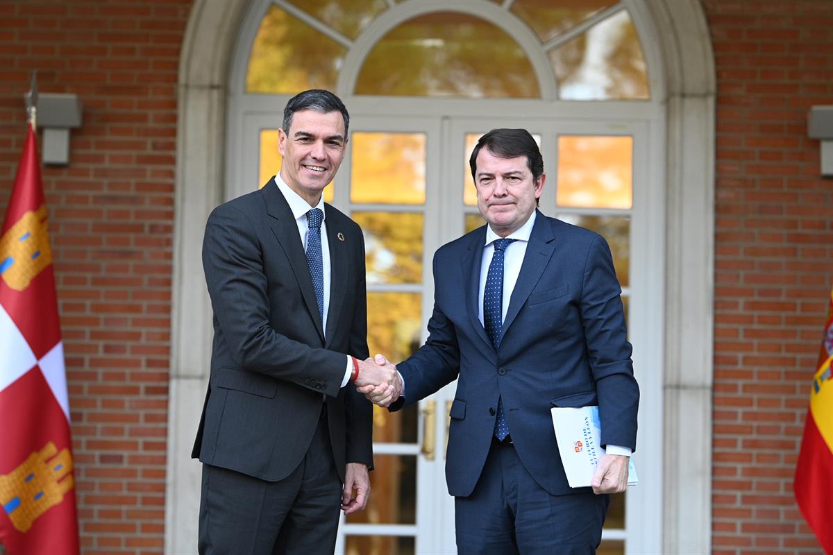 22/11/2024. Pedro Sánchez se reúne con el presidente de la Junta de Castilla y León, Alfonso Fernández Mañueco. El presidente del Gobierno, ...