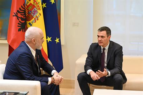23/01/2024. Pedro Sánchez recibe al primer ministro de la República de Albania, Edi Rama. El presidente del Gobierno, Pedro Sánchez, y el pr...