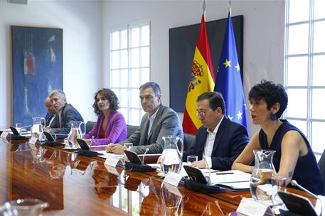23/07/2024. PS y Patronato Memoria de las Víctimas del Terrorismo. El presidente del Gobierno, Pedro Sánchez, durante el encuentro con repre...