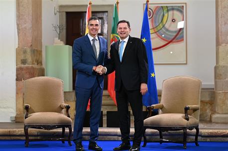 23/10/2024. Pedro Sánchez participa en la XXXV Cumbre Hispano-Portuguesa. El presidente del Gobierno, Pedro Sánchez, y el primer ministro de...