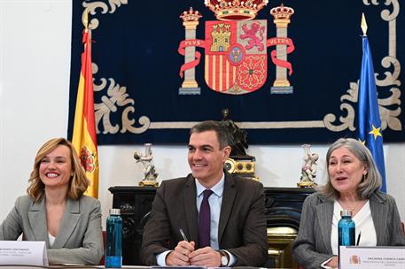 25/01/2024. Pedro S&#225;nchez preside la reuni&#243;n con el Consejo Escolar del Estado. La ministra de Educaci&#243;n, Formaci&#243;n Profesional y Deportes, ...