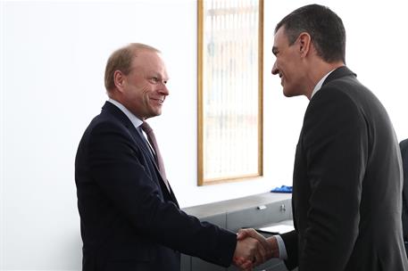 26/02/2024. Pedro Sánchez se reúne con el presidente y consejero delegado de Nokia, Pekka Lundmark.. El presidente del Gobierno, Pedro Sánch...