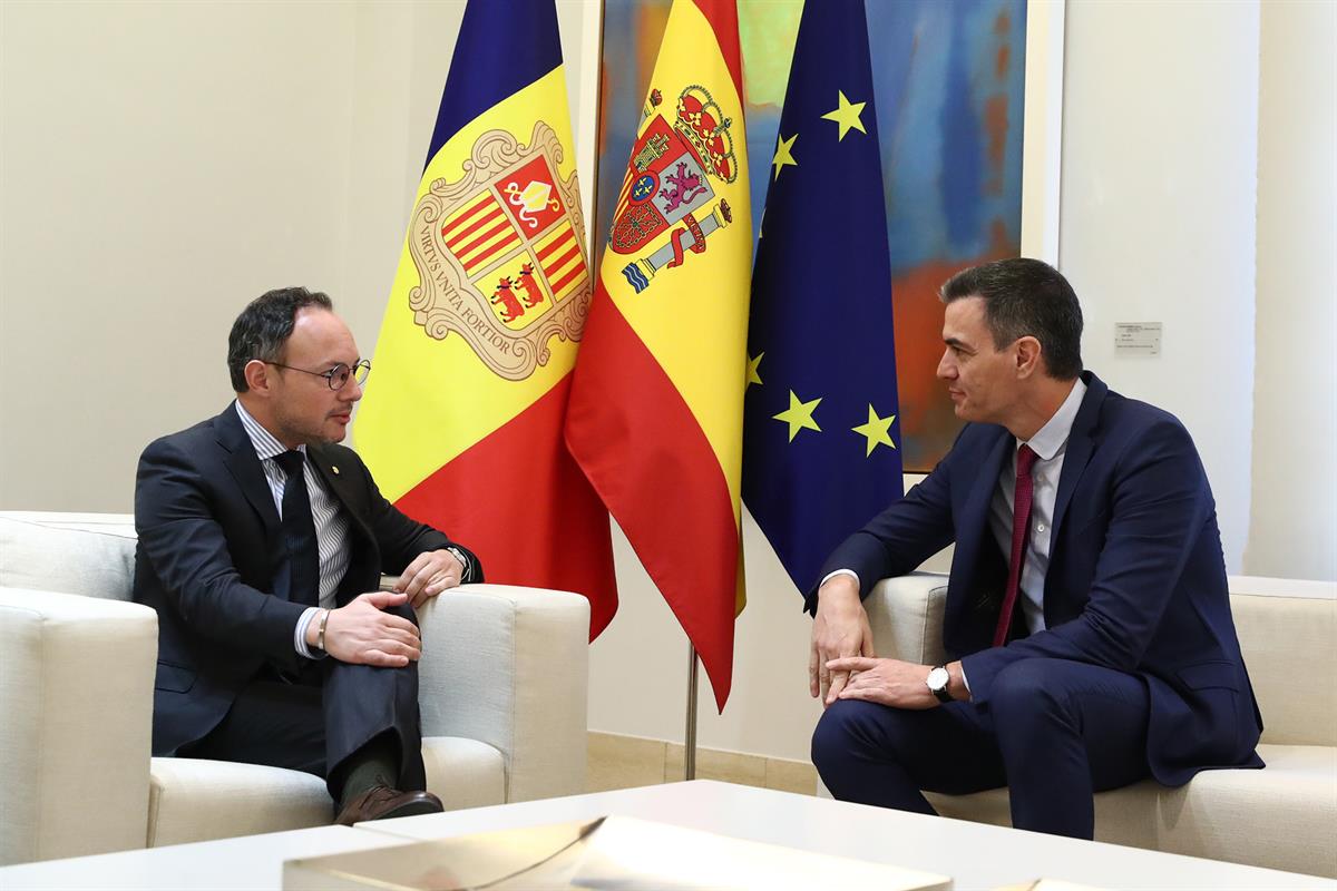 Imagen del artículo El presidente del Gobierno recibe en Moncloa al Cap de Govern de Andorra