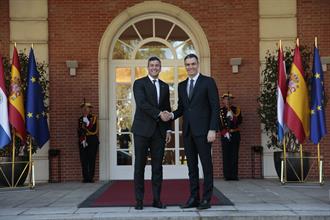 28/02/2024. The President of the Government of Spain receives the President of Paraguay. The President of the Government of Spain, Pedro Sán...