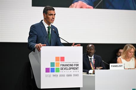 1/07/2025. Mesa redonda sobre la revitalizaci&#243;n de la cooperaci&#243;n internacional para el desarrollo. El presidente del Gobierno, Pedro S&#225;nche...