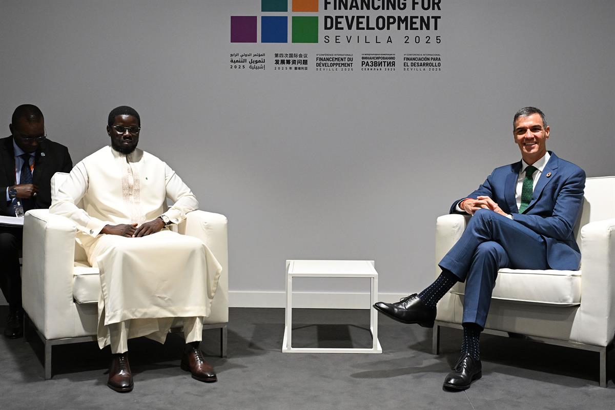 1/07/2025. Encuentro con el presidente de la República de Senegal. El presidente del Gobierno, Pedro Sánchez, en el encuentro bilateral con ...