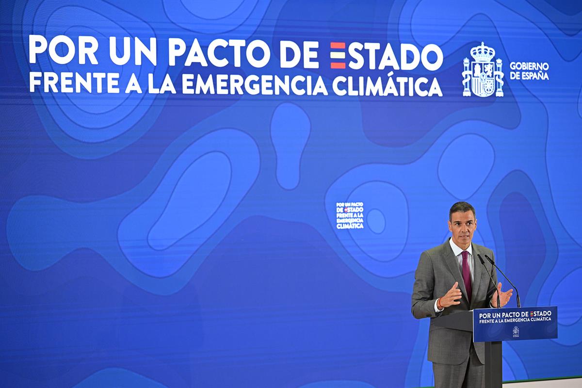 1/09/2025. Clausura del acto "Por un pacto de Estado frente a la emergencia climática". El presidente del Gobierno, Pedro Sánchez, durante s...