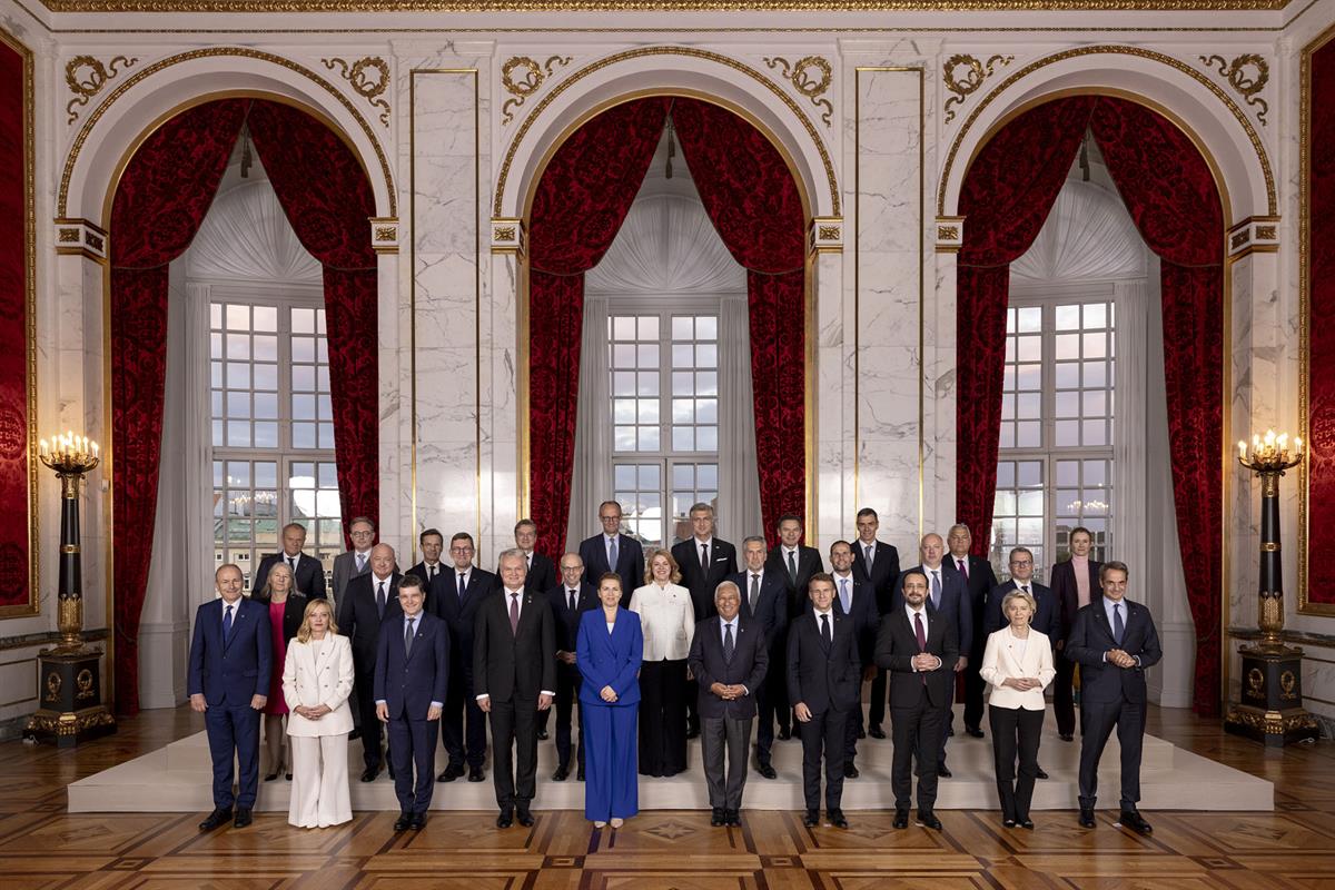 1/10/2025. Pedro Sánchez attends the informal meeting of the European Council. The President of the Government of Spain, Pedro Sánchez, alon...