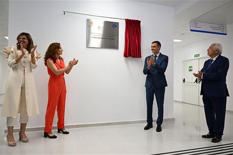 2/06/2025. Pedro Sánchez asiste a la inauguración del Hospital Universitario de Melilla. El presidente del Gobierno, Pedro Sánchez, descubre...