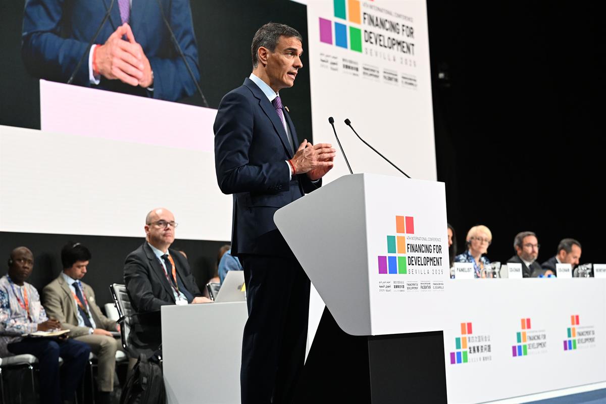 2/07/2025. Pedro Sánchez interviene en la mesa redonda sobre comercio, ciencia y tecnología. El presidente del Gobierno, Pedro Sánchez, dura...