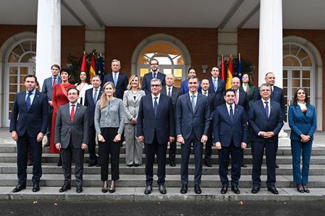 4/12/2025. XIII reunión de alto nivel España-Marruecos. Fotografía de familia de la XIII Reunión de Alto Nivel España-Marruecos, celebrada e...