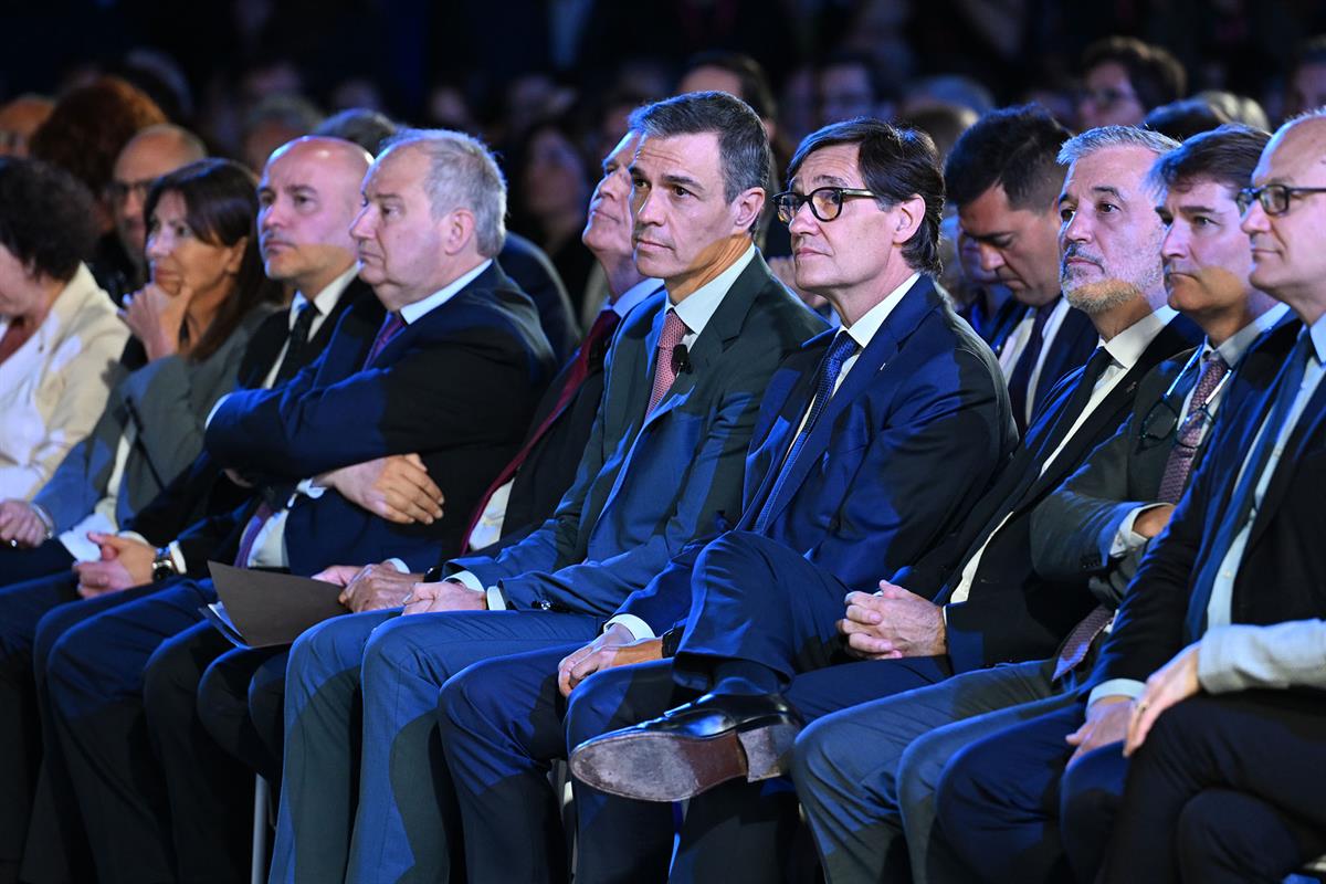 El ministro de Industria y Turismo, el presidente del Gobierno y el president de la Generalitat