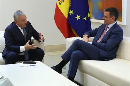 5/05/2025. Pedro Sánchez recibe al comisario de Asociaciones Internacionales, Jozef Síkela. El presidente del Gobierno, Pedro Sánchez, y el ...