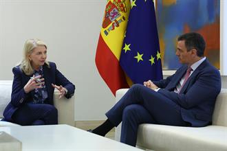 Pedro Sánchez, durante la reunión que ha mantenido con la directora ejecutiva de UNICEF, Catherine Russell 