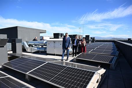 Pedro Sánchez visita una promoción de 152 viviendas de alquiler asequible en Vitoria-Gasteiz