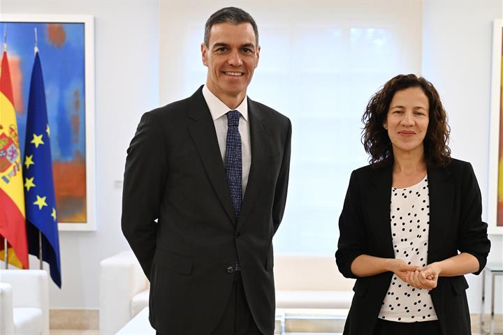 8/05/2025. El presidente del Gobierno recibe a la vicepresidenta europea de Derechos Sociales y Capacidades, Empleo de Calidad y Preparación...