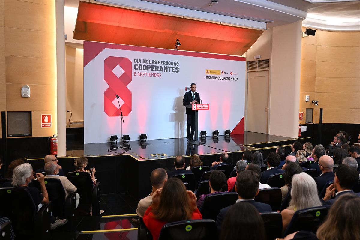 8/09/2025. Pedro Sánchez inaugura un acto con motivo del Día de las personas cooperantes. El presidente del Gobierno, Pedro Sánchez, durante...