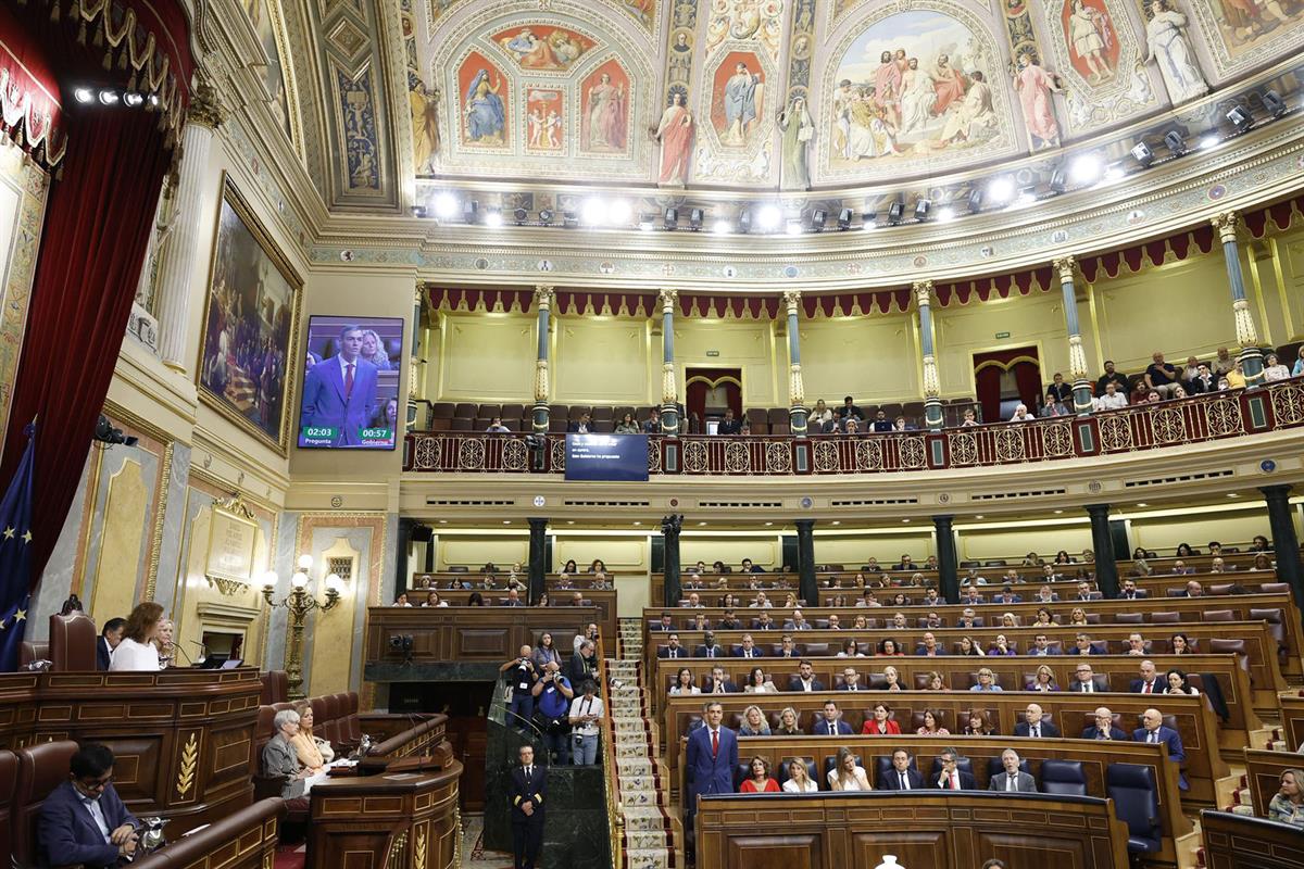 8/10/2025. Pedro Sánchez asiste a la sesión de control al Gobierno. El presidente del Gobierno, Pedro Sánchez, interviene en la sesión de co...