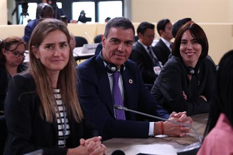 9/06/2025. Pedro Sánchez asiste a la Conferencia de las Naciones Unidas sobre los Océanos. La vicepresidenta tercera y ministra de Transició...