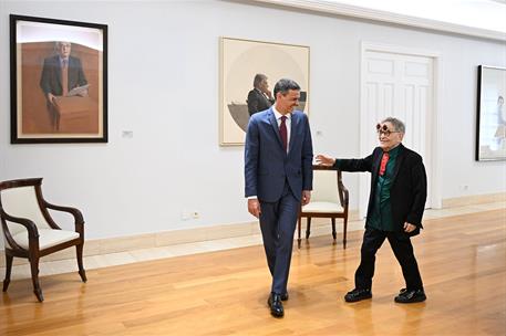 10/06/2025. El presidente recibe al dramaturgo Fernando Arrabal