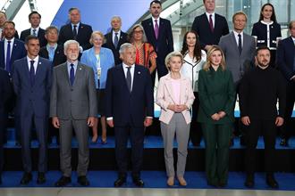 Foto de familia de la Conferencia para la Recuperación de Ucrania