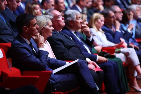 10/07/2025. Pedro S&#225;nchez participa en la Conferencia para la Reconstrucci&#243;n de Ucrania. El presidente del Gobierno, Pedro S&#225;nchez, y la pre...