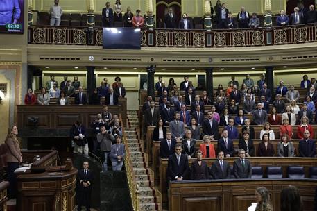 10/12/2025. Pedro Sánchez asiste a la sesión de control al Gobierno. El Pleno del Congreso guarda un minuto de silencio en memoria de la últ...