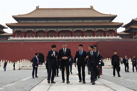 11/04/2025. Pedro Sánchez visita China. El presidente del Gobierno, Pedro Sánchez, durante su visita a la Ciudad Prohibida.