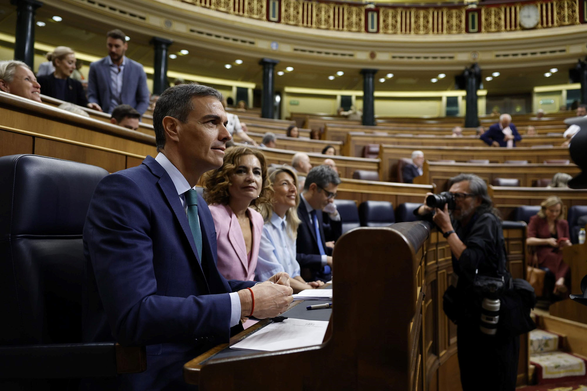 El presidente del Gobierno en los momentos previos a la sesión de control