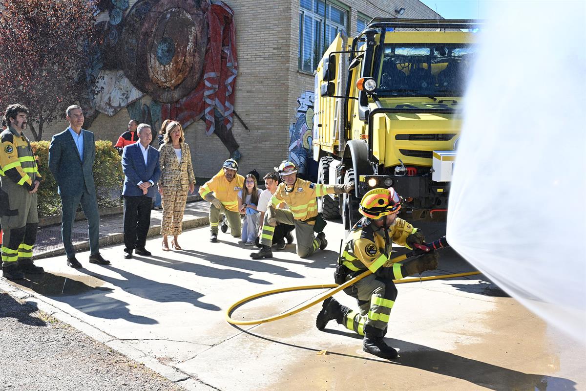 11/09/2025. Pedro Sánchez presenta el Plan de Formación ante Emergencias para centros escolares. El presidente del Gobierno, Pedro Sánchez, ...