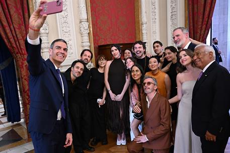 12/06/2025. 40º aniversario de la adhesión de España a las Comunidades Europeas. El presidente del Gobierno, Pedro Sánchez, se fotografía ju...