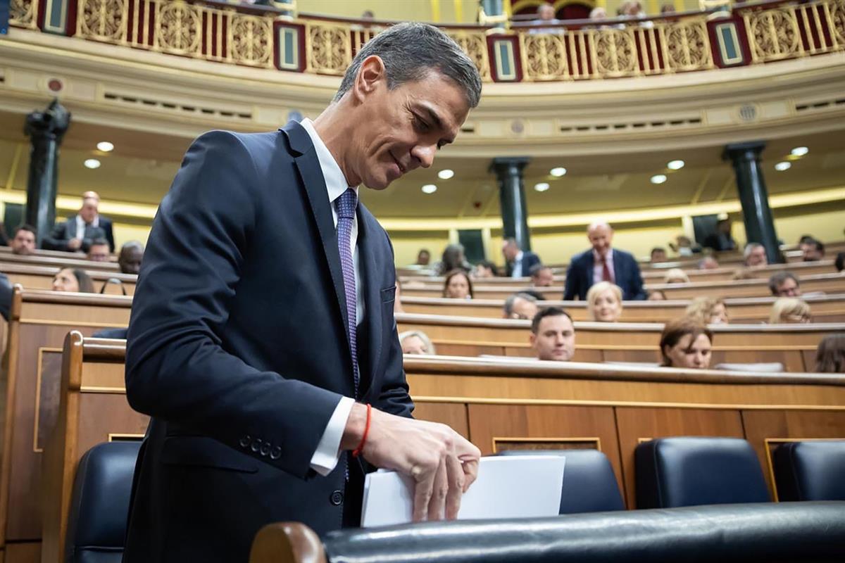 12/11/2025. Comparecencia de Pedro Sánchez en el Congreso de los Diputados. El presidente del Gobierno, Pedro Sánchez, a su llegada al Congr...