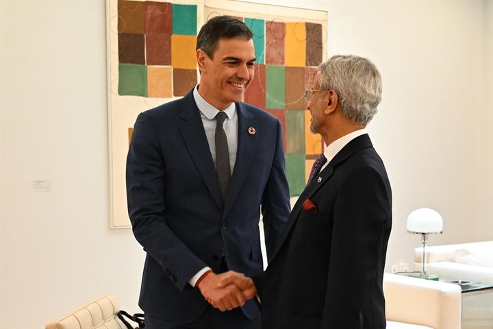 La Moncloa. 14/01/2025. Pedro Sánchez recibe al ministro de Asuntos Exteriores de la República de la India, Subrahmanyam Jaishankar [Vídeos/Presidente]