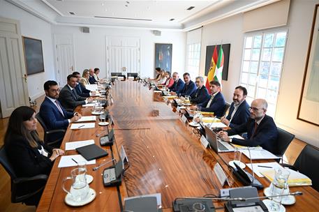 15/07/2025. El presidente del Gobierno recibe al lehendakari vasco. El presidente del Gobierno, Pedro S&#225;nchez, y el lehendakari vasco, Imano...