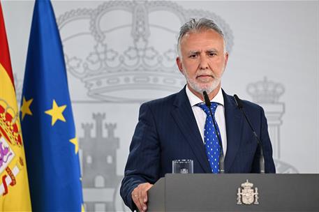 15/07/2025. El presidente del Gobierno recibe al lehendakari vasco. El ministro de Pol&#237;tica Territorial y Memoria Democr&#225;tica, &#193;ngel V&#237;ctor ...