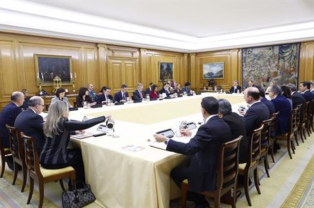16/12/2025. Patronato de la Fundación Carolina. El Rey preside la sesión ordinaria del Patronato de la Fundación Carolina, a la que asisten ...