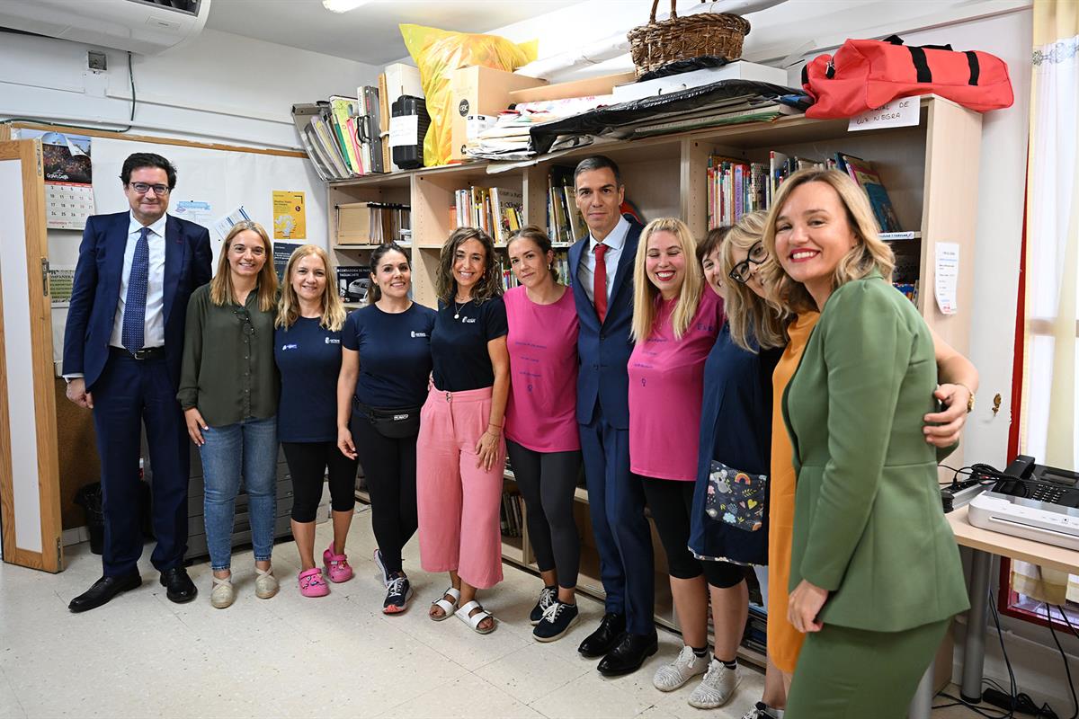 17/09/2025. Pedro Sánchez visita la escuela infantil Casa de los Niños en Getafe. El presidente del Gobierno, Pedro Sánchez, durante la visi...