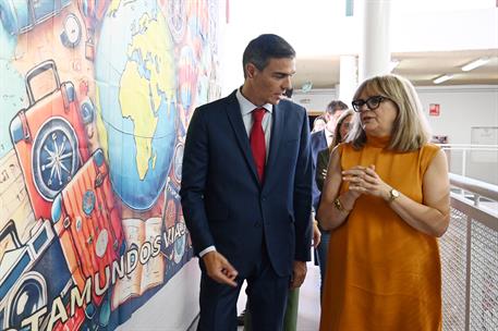 17/09/2025. Pedro Sánchez visita la escuela infantil Casa de los Niños en Getafe. El presidente del Gobierno, Pedro Sánchez, durante la visi...