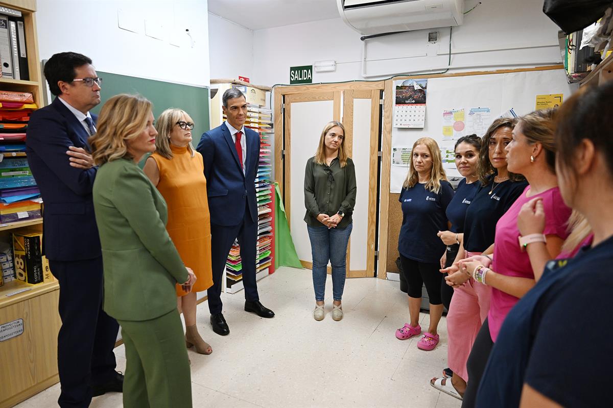 17/09/2025. Pedro Sánchez visita la escuela infantil Casa de los Niños en Getafe. El presidente del Gobierno, Pedro Sánchez, durante la visi...