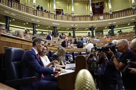 17/09/2025. Pedro Sánchez asiste a la sesión de control al Gobierno. El presidente del Gobierno, Pedro Sánchez, con la prensa gráfica en el hemiciclo.