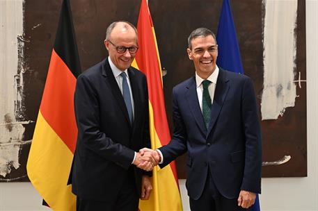 18/09/2025. Pedro Sánchez se reúne con el canciller alemán Friedrich Merz. El presidente del Gobierno, Pedro Sánchez, con el con el cancille...