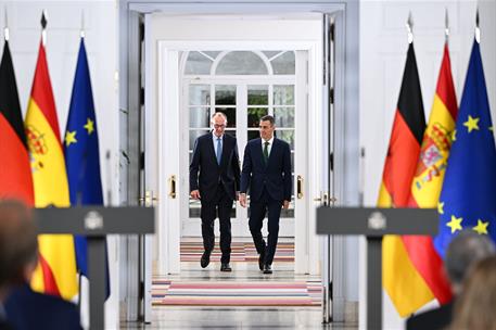 18/09/2025. Pedro Sánchez se reúne con el canciller alemán Friedrich Merz. El presidente del Gobierno, Pedro Sánchez, y el canciller alemán,...