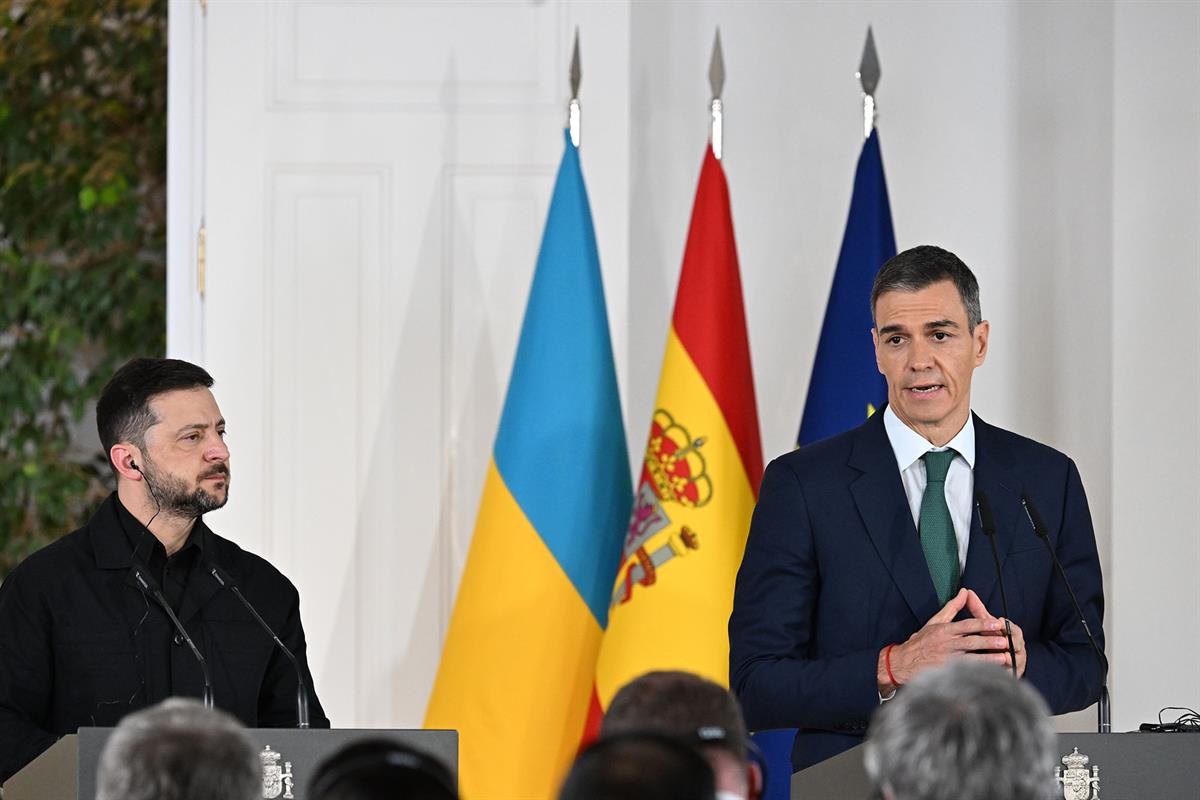 18/11/2025. El presidente del Gobierno recibe al presidente Zelenski. El jefe del Ejecutivo, Pedro Sánchez, durante su intervención en la ru...