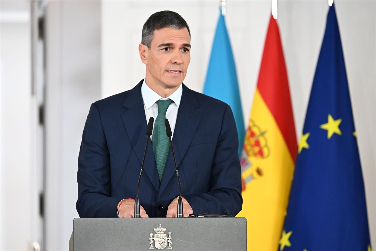 18/11/2025. El presidente del Gobierno recibe al presidente Zelenski. El presidente del Gobierno, Pedro Sánchez, interviene en la rueda de p...