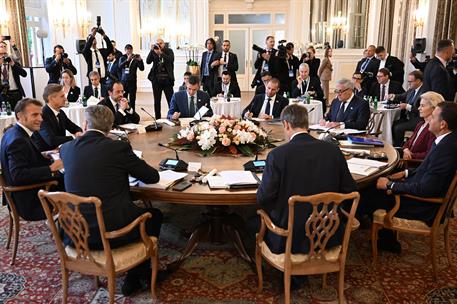 20/10/2025. XII Cumbre de los países del sur de la Unión Europea. El presidente del Gobierno, Pedro Sánchez, participa en la primera sesión ...