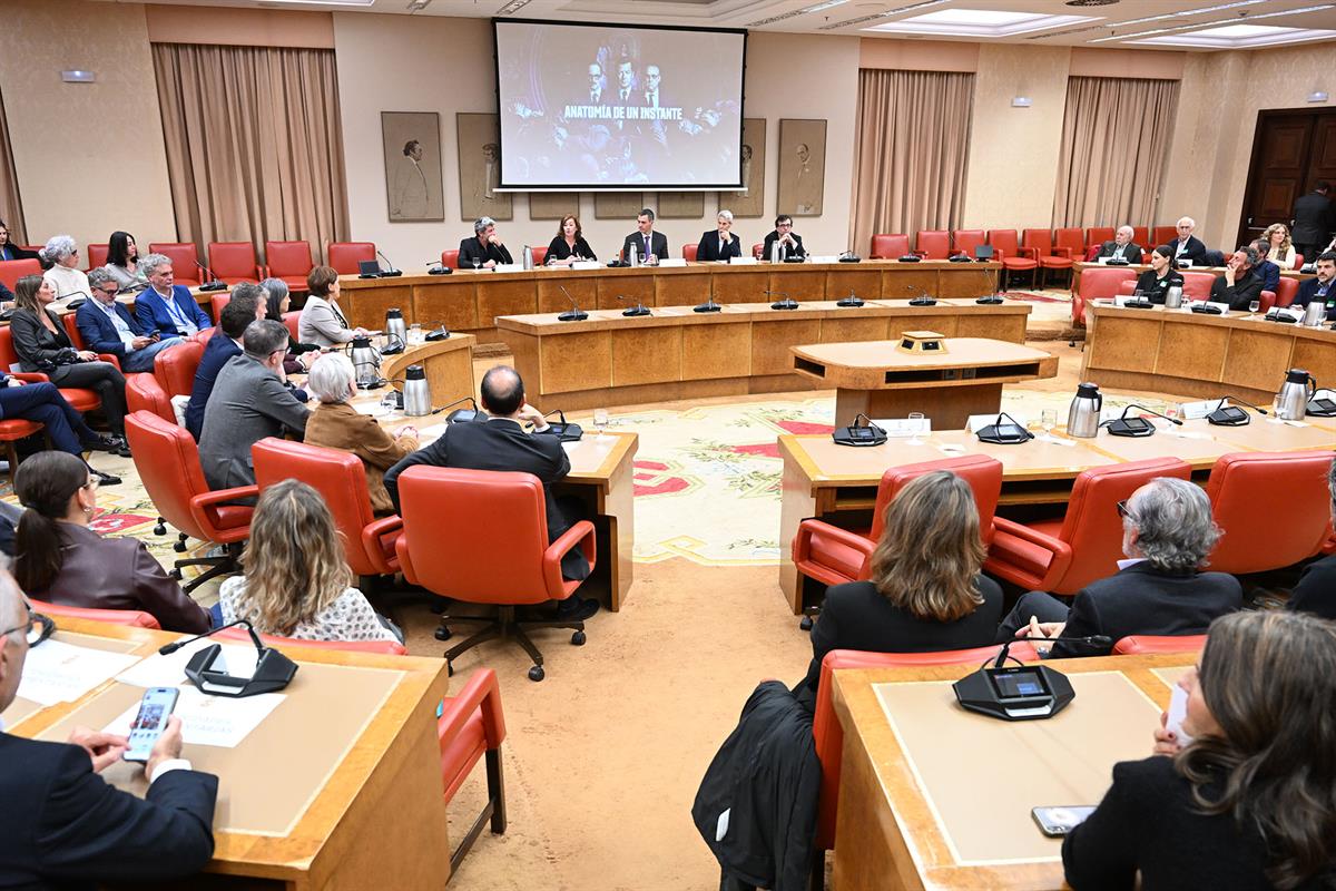 20/11/2025. Pedro Sánchez asiste a la presentación de la serie 'Anatomía de un instante'. El presidente del Gobierno, Pedro Sánchez, en el a...