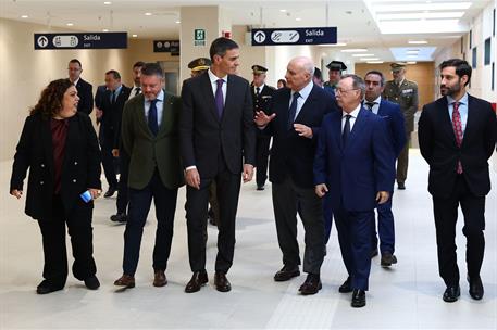 20/11/2025. Pedro Sánchez preside la presentación de la nueva terminal marítima de Ceuta. El presidente del Gobierno, Pedro Sánchez, durante...