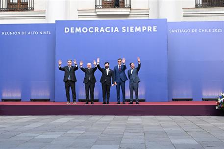 21/07/2025. Pedro Sánchez viaja a Chile. El presidente de Uruguay, Yamandú Orsi; el presidente de Brasil, Luiz Inácio Lula da Silva; el pres...