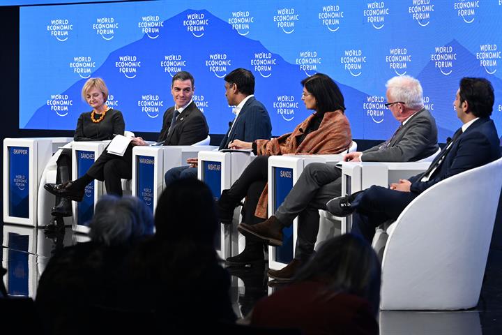 La Moncloa. 21/01/2025. Pedro Sánchez participa en la 55ª reunión anual del Foro Económico Mundial [Vídeos/Presidente]